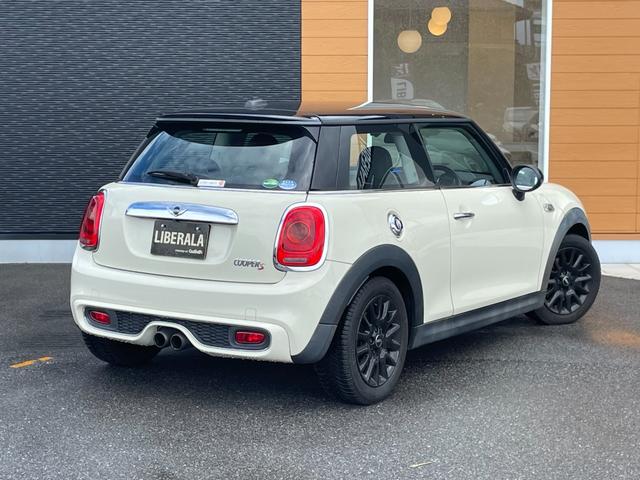 ＭＩＮＩ クーパーＳ　濃茶ハーフレザー　シートヒーター　ナビ　社外地デジチューナー　バックカメラ　オートライト　ＬＥＤヘッドライト　ドライブレコーダー（31枚目）