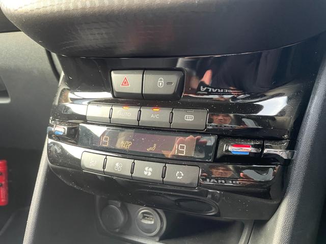 ２０８ アリュール　ＡｐｐｌｅＣａｒＰｌａｙ　バックカメラ　ドライブレコーダー　ＥＴＣ　アクティブシティブレーキ　クルーズコントロール　クリアランスソナー（17枚目）