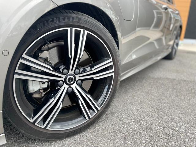 Ｖ６０ リチャージ　ＰＨＶ　Ｔ６　ＡＷＤ　インスクリプション　ワンオーナー　Ｂｏｗｅｒｓ＆Ｗｉｌｋｉｎｓサウンド　サンルーフ　茶革レザーシート　パワーシート　シートヒーター　シートベンチレーター　マッサージシート　ステアリングヒーター　全方位カメラ　ＨＵＤ（27枚目）