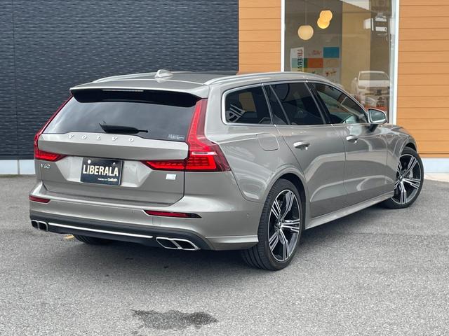 Ｖ６０ リチャージ　ＰＨＶ　Ｔ６　ＡＷＤ　インスクリプション　ワンオーナー　Ｂｏｗｅｒｓ＆Ｗｉｌｋｉｎｓサウンド　サンルーフ　茶革レザーシート　パワーシート　シートヒーター　シートベンチレーター　マッサージシート　ステアリングヒーター　全方位カメラ　ＨＵＤ（38枚目）