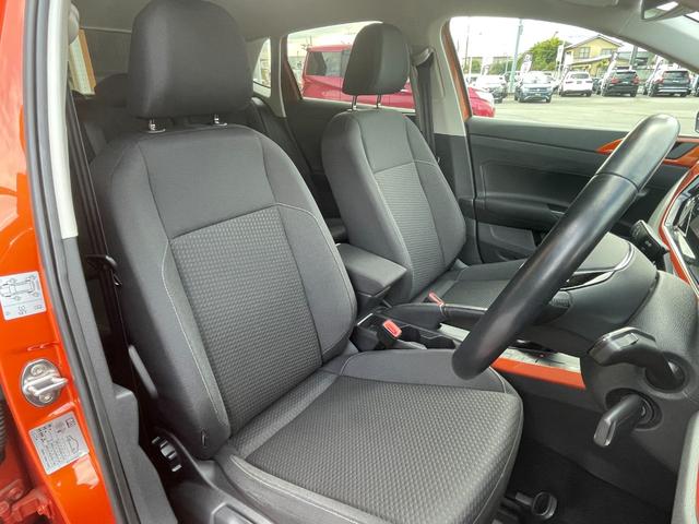 ポロ ＴＳＩコンフォートライン　ナビ　フルセグＴＶ　バックカメラ　ＥＴＣ　パークディスタンス　アクティブクルーズ　ブラインドスポット　フロントアシスト　パーキングアシスト　キーレスキー　アイドリングストップ　オートライト（5枚目）