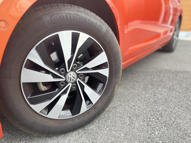 ポロ ＴＳＩコンフォートライン　ナビ　フルセグＴＶ　バックカメラ　ＥＴＣ　パークディスタンス　アクティブクルーズ　ブラインドスポット　フロントアシスト　パーキングアシスト　キーレスキー　アイドリングストップ　オートライト（23枚目）