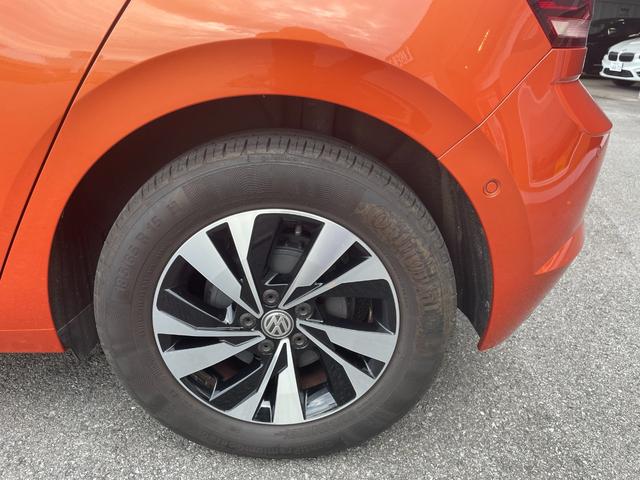 ポロ ＴＳＩコンフォートライン　ナビ　フルセグＴＶ　バックカメラ　ＥＴＣ　パークディスタンス　アクティブクルーズ　ブラインドスポット　フロントアシスト　パーキングアシスト　キーレスキー　アイドリングストップ　オートライト（32枚目）