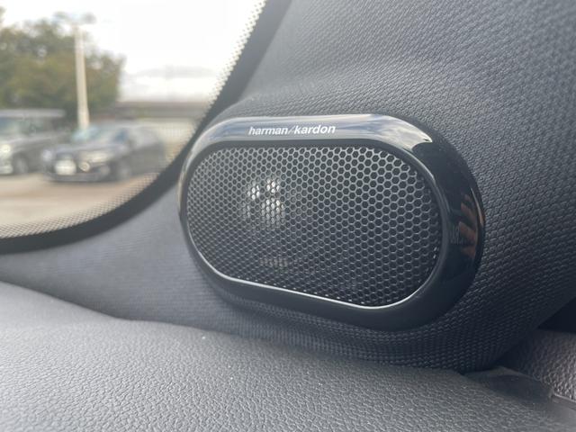 ＭＩＮＩ ジョンクーパーワークス　ヘッドアップディスプレイ　インテリジェントセーフティ　コンフォートアクセス　アンビエントライト　ドライブレコーダー　アクティブクルーズ　ナビ　バックカメラ　ＥＴＣ　ＰＤＣ　ＬＥＤヘッドライト　半皮（9枚目）