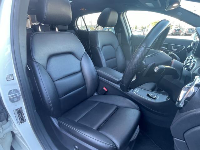 ＧＬＡクラス ＧＬＡ２２０　４マチック　パノラミックスライディングルーフ　Ｈａｒｍａｎ／Ｋａｒｄｏｎ　プレミアムパッケージ　前席パワーシート　黒革シート　シートヒーター　パワーテールゲート　ナビ　フルセグＴＶ　バックカメラ　ＥＴＣ　ＡＣＣ（6枚目）