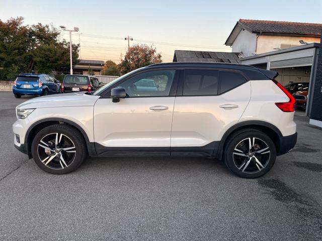 XC40 T4 AWD Rデザイン インテリセーフ ハーフレザー シートヒーター ステアリングヒーター パワーシート ワイヤレスチャージ 全方位カメラ ナビ フルセグTV レーンキープ ブラインドスポット クリアランスソナー ACC(31枚目)
