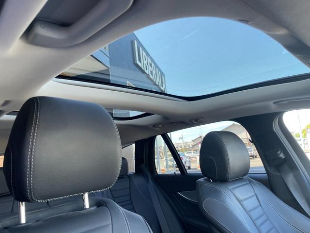 Ｅクラスステーションワゴン Ｅ２２０ｄ　ステーションワゴン　アバンギャルド　エクスクルーシブＰＫＧ　スライディングサンルーフ　レーダーセーフティＰＫＧ　エアバランスＰＫＧ　ヘッドアップディスプレイ　Ｂｕｒｍｅｓｔｅｒサウンド　黒革シート　全席シートヒーター　アンビエント（4枚目）