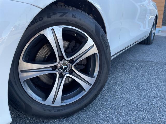 Ｅクラスステーションワゴン Ｅ２２０ｄ　ステーションワゴン　アバンギャルド　エクスクルーシブＰＫＧ　スライディングサンルーフ　レーダーセーフティＰＫＧ　エアバランスＰＫＧ　ヘッドアップディスプレイ　Ｂｕｒｍｅｓｔｅｒサウンド　黒革シート　全席シートヒーター　アンビエント（29枚目）