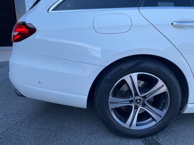 Ｅクラスステーションワゴン Ｅ２２０ｄ　ステーションワゴン　アバンギャルド　エクスクルーシブＰＫＧ　スライディングサンルーフ　レーダーセーフティＰＫＧ　エアバランスＰＫＧ　ヘッドアップディスプレイ　Ｂｕｒｍｅｓｔｅｒサウンド　黒革シート　全席シートヒーター　アンビエント（32枚目）