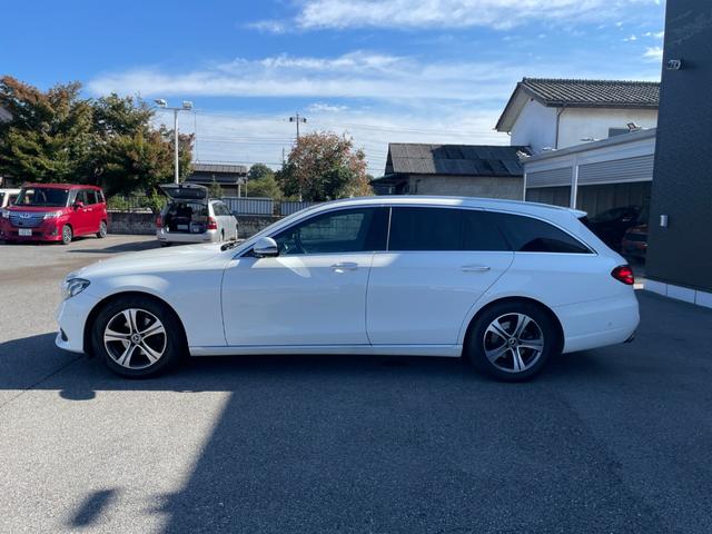 Ｅクラスステーションワゴン Ｅ２２０ｄ　ステーションワゴン　アバンギャルド　エクスクルーシブＰＫＧ　スライディングサンルーフ　レーダーセーフティＰＫＧ　エアバランスＰＫＧ　ヘッドアップディスプレイ　Ｂｕｒｍｅｓｔｅｒサウンド　黒革シート　全席シートヒーター　アンビエント（35枚目）
