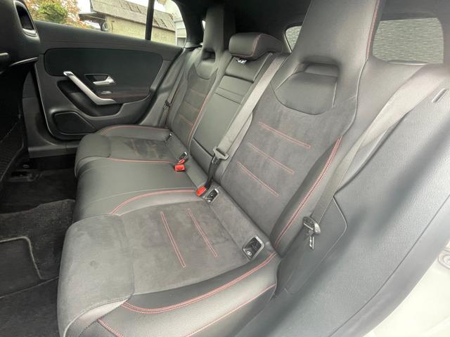 ＣＬＡクラス シューティングブレーク ＣＬＡ２００ｄ　シューティングブレーク　ＡＭＧライン　アンビエントライト　ワイヤレスチャージ　レーダーセーフティ　ＡＣＣ　パークトロニック　ハーフレザー　パワーシート　シートヒーター　パワーテールゲート　レーンキープ　ブラインドスポット　フルセグＴＶ（25枚目）