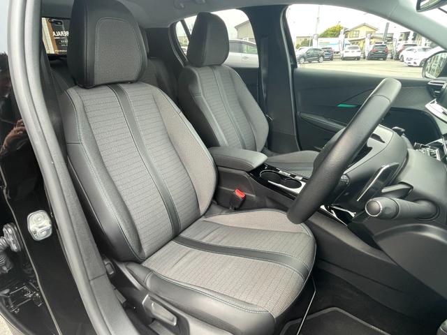 Bクラス B200d AMGライン レーダーセーフティ キーレスゴー ハーフレザー パワーシート シートヒーター ACC パークトロニック レーンキープ ブラインドスポット ナビ フルセグTV バックカメラ ETC パワーテールゲート(5枚目)