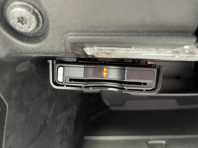 V40 クロスカントリー D4 モメンタム スマートキー ナビ フルセグTV バックカメラ ETC バックソナー ACC BLIS シートヒーター D席パワーシート LEDヘッドライト オートライト(20枚目)