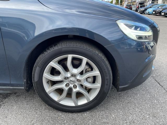 V40 クロスカントリー D4 モメンタム スマートキー ナビ フルセグTV バックカメラ ETC バックソナー ACC BLIS シートヒーター D席パワーシート LEDヘッドライト オートライト(28枚目)