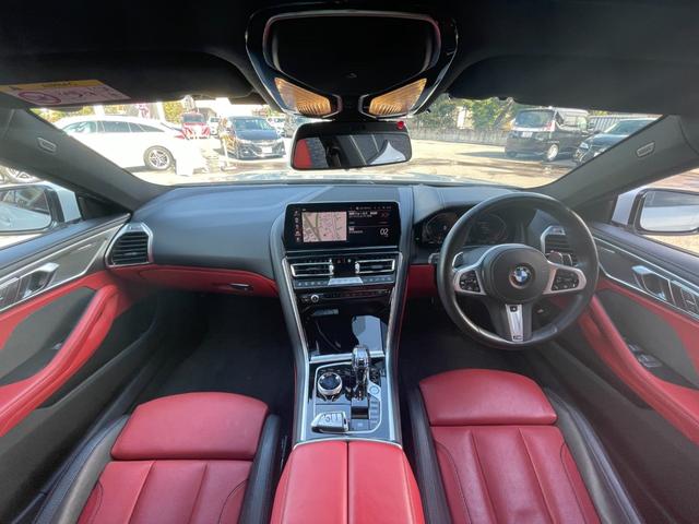 8シリーズ 840dxDriveグランクーペエクスクルシブMスポ スライディングサンルーフ 赤黒コンビレザー ソフトクローズドア ジェスチャーコントロール ワイヤレスチャージ 全席シートヒーター 前席ベンチレーター BMWレーザーLED アンビエントライト PDC(9枚目)