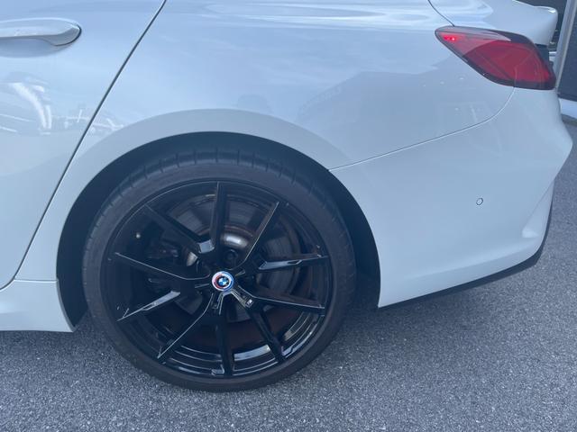 8シリーズ 840dxDriveグランクーペエクスクルシブMスポ スライディングサンルーフ 赤黒コンビレザー ソフトクローズドア ジェスチャーコントロール ワイヤレスチャージ 全席シートヒーター 前席ベンチレーター BMWレーザーLED アンビエントライト PDC(39枚目)