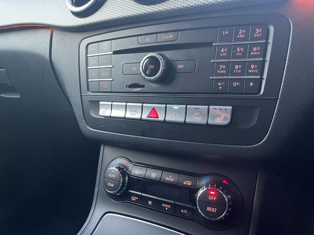 Bクラス B180 レーダーセーフティPKG ハーフレザー ナビ フルセグTV バックカメラ ETC パークトロニック レーンキープアシスト ブラインドスポット LEDヘッドライト オートライト ACC パワーシート(19枚目)