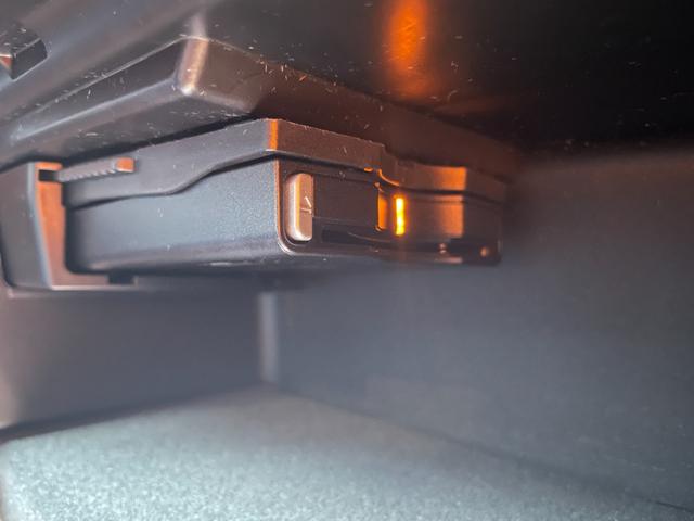 Bクラス B180 レーダーセーフティPKG ハーフレザー ナビ フルセグTV バックカメラ ETC パークトロニック レーンキープアシスト ブラインドスポット LEDヘッドライト オートライト ACC パワーシート(22枚目)