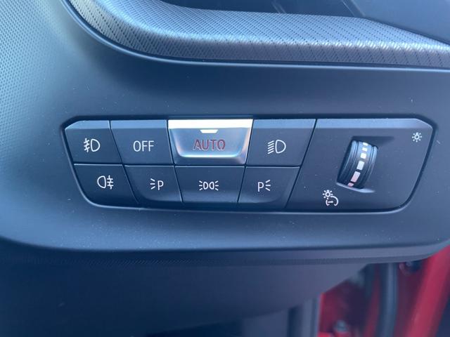 １シリーズ １１８ｄ　Ｍスポーツ　ワンオーナー　ハーフレザー　運転席パワーシート　ナビ　バックカメラ　ミラーＥＴＣ　パークディスタンスコントロール　ＬＥＤヘッドライト　オートライト　インテリジェントセーフティ　アンビエントライト（10枚目）