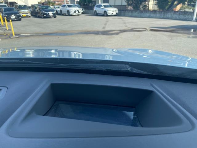 ＬＩＢＥＲＡＬＡでは多種多様の車種をご用意させていただいております。お客様がご納得いくまで、そのお車の持つ特性を五感すべてで感じ取っていただける場をご提供します。