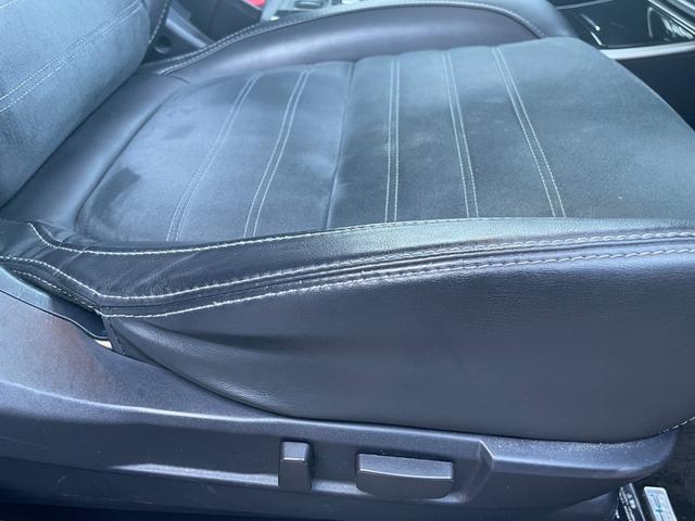 アウトランダーＰＨＥＶ Ｇセーフティパッケージ　Ａｐｐｌｅｃａｒｐｌａｙ　アラウンドビューモニター　ＡＣＣ　ＬＤＷ　ブラインドスポット　ハーフレザー　パワーシート　シートヒーター　純正ＡＷ積み込み　ＬＥＤヘッドライト　ステアリングヒーター（7枚目）