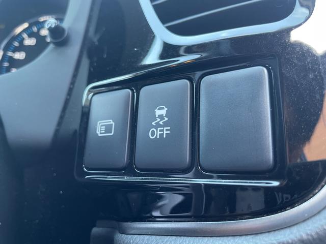 アウトランダーＰＨＥＶ Ｇセーフティパッケージ　Ａｐｐｌｅｃａｒｐｌａｙ　アラウンドビューモニター　ＡＣＣ　ＬＤＷ　ブラインドスポット　ハーフレザー　パワーシート　シートヒーター　純正ＡＷ積み込み　ＬＥＤヘッドライト　ステアリングヒーター（12枚目）