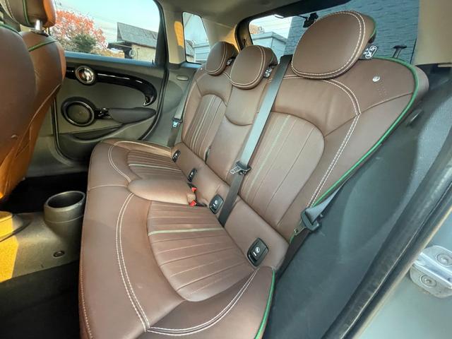 ＭＩＮＩ クーパーＳ　６０イヤーズエディション　特別使用車　茶革シート　シートヒーター　コンフォートアクセス　インテリジェントセーフティ　アクティブクルーズコントロール　パークディスタンスコントロール　ドライブレコーダー　ＬＥＤヘッドライト（22枚目）