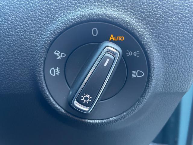 Ｔ－ロック ＴＤＩ　スタイル　デジタルメータークラスター　ＡＣＣ　ワイヤレスチャージ　レーンキープアシスト　ブラインドスポット　フロントアシスト　パークディスタンス　ハーフレザー　ＬＥＤヘッドライト　ナビ　バックカメラ（9枚目）