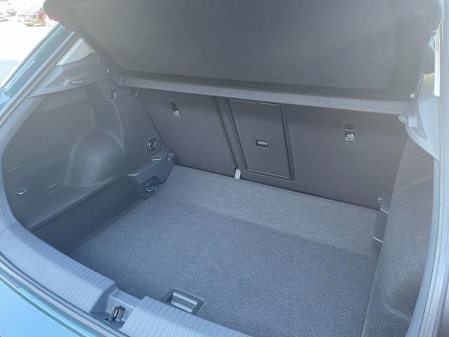 Ｔ－ロック ＴＤＩ　スタイル　デジタルメータークラスター　ＡＣＣ　ワイヤレスチャージ　レーンキープアシスト　ブラインドスポット　フロントアシスト　パークディスタンス　ハーフレザー　ＬＥＤヘッドライト　ナビ　バックカメラ（20枚目）