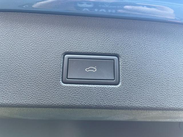 Ｔ－ロック ＴＤＩ　スタイル　デジタルメータークラスター　ＡＣＣ　ワイヤレスチャージ　レーンキープアシスト　ブラインドスポット　フロントアシスト　パークディスタンス　ハーフレザー　ＬＥＤヘッドライト　ナビ　バックカメラ（21枚目）