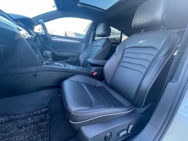 アルテオン ＴＳＩ　４モーション　Ｒラインアドバンス　サンルーフ　ヘッドアップディスプレイ　黒革シート　パワーシート　シートヒーター　運転席マッサージシート　ＡＣＣ　フロントアシスト　レーンキープアシスト　ブラインドスポット　パワーテールゲート（26枚目）