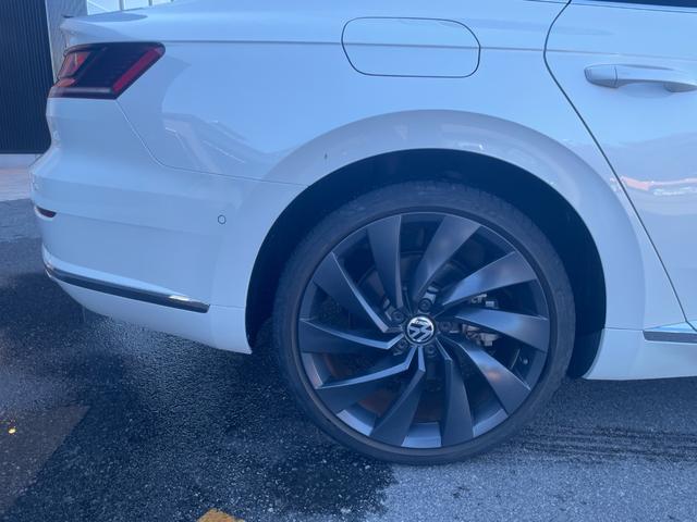 アルテオン ＴＳＩ　４モーション　Ｒラインアドバンス　サンルーフ　ヘッドアップディスプレイ　黒革シート　パワーシート　シートヒーター　運転席マッサージシート　ＡＣＣ　フロントアシスト　レーンキープアシスト　ブラインドスポット　パワーテールゲート（30枚目）