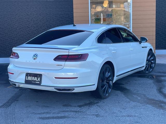 アルテオン ＴＳＩ　４モーション　Ｒラインアドバンス　サンルーフ　ヘッドアップディスプレイ　黒革シート　パワーシート　シートヒーター　運転席マッサージシート　ＡＣＣ　フロントアシスト　レーンキープアシスト　ブラインドスポット　パワーテールゲート（37枚目）