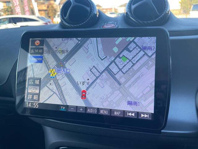 スマートフォーフォー ＢＲＡＢＵＳ　エクスクルーシブ　ガラスルーフ　ローダウン　９インチフローティングナビ　フルセグＴＶ　バックカメラ　ＥＴＣ　黒革シート　シートヒーター　クルーズコントロール　レーンキープアシスト　ＧＰＳレーダー（16枚目）