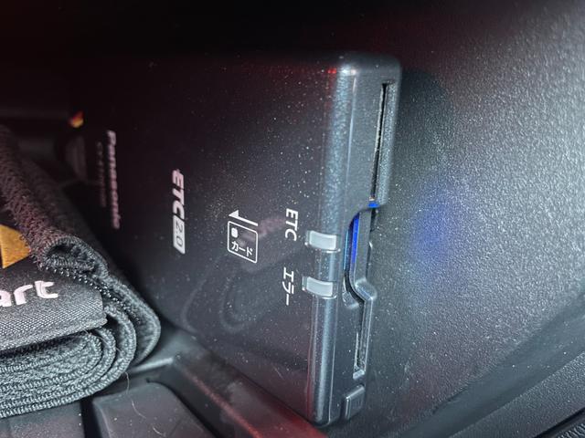 スマートフォーフォー ＢＲＡＢＵＳ　エクスクルーシブ　ガラスルーフ　ローダウン　９インチフローティングナビ　フルセグＴＶ　バックカメラ　ＥＴＣ　黒革シート　シートヒーター　クルーズコントロール　レーンキープアシスト　ＧＰＳレーダー（22枚目）