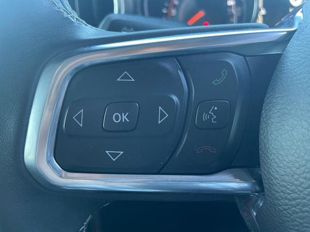 ジープ・ラングラーアンリミテッド サハラ　ナビ　フルセグＴＶ　Ｆ／Ｓ／Ｒカメラ　Ａｐｐｌｅｃａｒｐｌａｙ　ＥＴＣ　ドライブレコーダー　ＬＥＤヘッドライト　ＡＣＣ　パークセンサー　ブラインドスポット（12枚目）