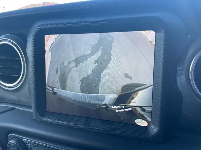 ジープ・ラングラーアンリミテッド サハラ　ナビ　フルセグＴＶ　Ｆ／Ｓ／Ｒカメラ　Ａｐｐｌｅｃａｒｐｌａｙ　ＥＴＣ　ドライブレコーダー　ＬＥＤヘッドライト　ＡＣＣ　パークセンサー　ブラインドスポット（16枚目）