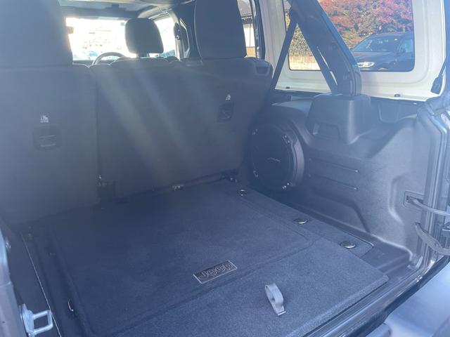 ジープ・ラングラーアンリミテッド サハラ　ナビ　フルセグＴＶ　Ｆ／Ｓ／Ｒカメラ　Ａｐｐｌｅｃａｒｐｌａｙ　ＥＴＣ　ドライブレコーダー　ＬＥＤヘッドライト　ＡＣＣ　パークセンサー　ブラインドスポット（24枚目）