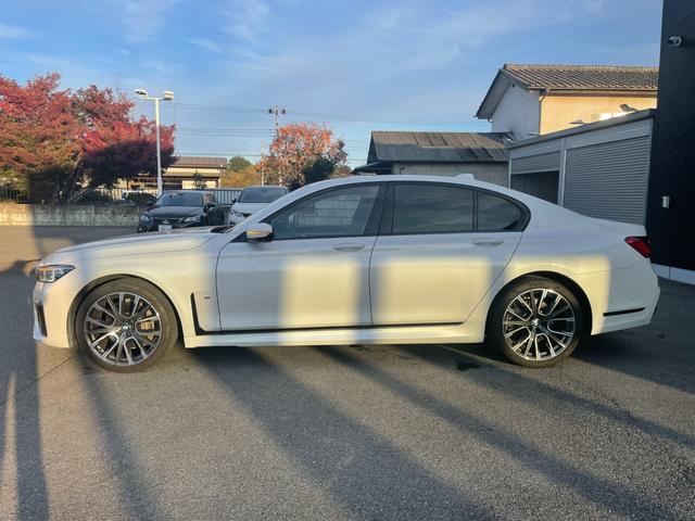 ７シリーズ ７４０ｉ　Ｍスポーツ　サンルーフ　ＢＭＷレーザーライト　Ｈａｒｍａｎ／Ｋａｒｄｏｎサウンド　ヘッドアップディスプレイ　ワイヤレスチャージ　ディスプレイキー　ソフトクローズドア　ジェスチャーコントロール　ベンチレーション（37枚目）