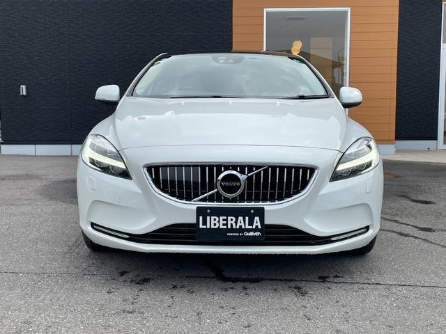 V40 T3 クラシックエディション 白革シート ガラスルーフ シートヒーター 純正ナビ バックカメラ レザーシート☆ 前席パワーシート 全席シートヒーター ETC 前後ドライブレコーダー フルセグTV クルーズコントロール パドルシフト(29枚目)