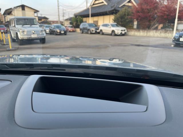 V60 B5 Rデザイン ハーフレザー 全席シートヒーター ACC レーンキープアシスト ブラインドスポット ナビ フルセグTV 全方位カメラ パワーテールゲート LEDヘッドライト ヘッドアップディスプレイ ステアリングH(11枚目)