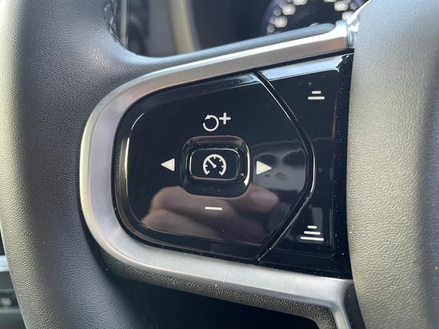 V60 B5 Rデザイン ハーフレザー 全席シートヒーター ACC レーンキープアシスト ブラインドスポット ナビ フルセグTV 全方位カメラ パワーテールゲート LEDヘッドライト ヘッドアップディスプレイ ステアリングH(13枚目)