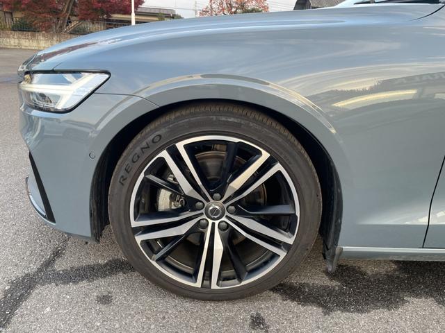 V60 B5 Rデザイン ハーフレザー 全席シートヒーター ACC レーンキープアシスト ブラインドスポット ナビ フルセグTV 全方位カメラ パワーテールゲート LEDヘッドライト ヘッドアップディスプレイ ステアリングH(36枚目)