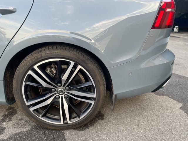 V60 B5 Rデザイン ハーフレザー 全席シートヒーター ACC レーンキープアシスト ブラインドスポット ナビ フルセグTV 全方位カメラ パワーテールゲート LEDヘッドライト ヘッドアップディスプレイ ステアリングH(37枚目)