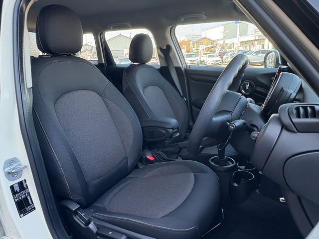 MINI ヴィクトリア 特別仕様車 ナビゲーションパッケージ Bluetooth バックカメラ 前後ドラレコ USB入力端子 キーレスエントリー エアコン ETC車載器 禁煙車 ステアリングスイッチ スペアキー(6枚目)