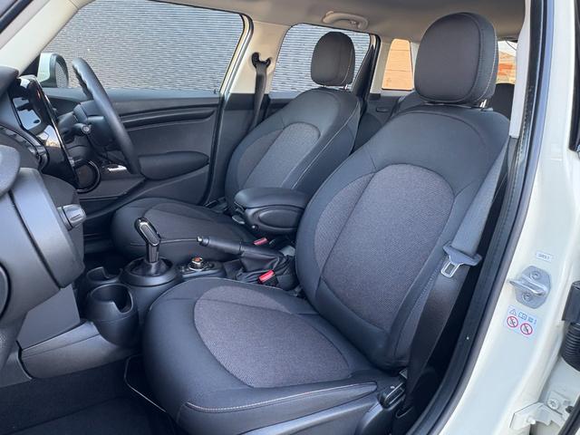 MINI ヴィクトリア 特別仕様車 ナビゲーションパッケージ Bluetooth バックカメラ 前後ドラレコ USB入力端子 キーレスエントリー エアコン ETC車載器 禁煙車 ステアリングスイッチ スペアキー(7枚目)