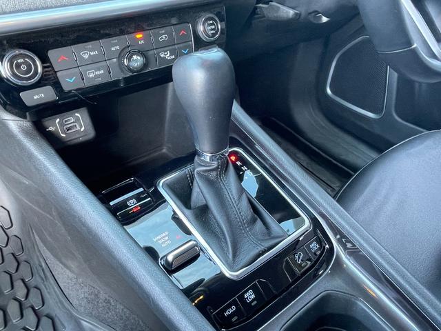 ジープ・コンパス ロンジチュード　４×４　純正ナビフルセグテレビＢｌｕｅｔｏｏｔｈバックカメラクルーズコントロール（ＡＣＣ）プッシュスタートＥＴＣＬＥＤヘッドライトレーンキープアシスト前後ドライブレコーダーブラインドスポットモニター（17枚目）