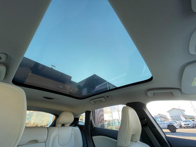 V40 D4 インスクリプション 純正HDDナビ(FM/AM/CD/DVD/BT/AUX/フルセグ)ガラスルーフ純正ナビ(FM/AM/CD/DVD/BT/AUX/フルセグ)ACCブラインドスポットモニターレーン・キーピング・エイド(4枚目)