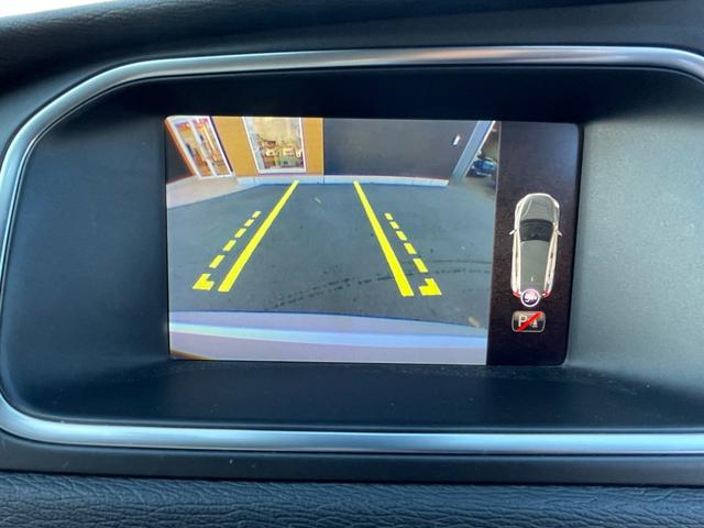 V40 D4 インスクリプション 純正HDDナビ(FM/AM/CD/DVD/BT/AUX/フルセグ)ガラスルーフ純正ナビ(FM/AM/CD/DVD/BT/AUX/フルセグ)ACCブラインドスポットモニターレーン・キーピング・エイド(13枚目)