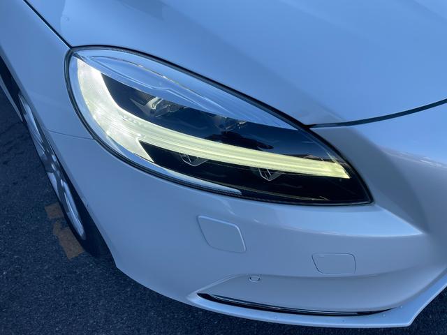 V40 D4 インスクリプション 純正HDDナビ(FM/AM/CD/DVD/BT/AUX/フルセグ)ガラスルーフ純正ナビ(FM/AM/CD/DVD/BT/AUX/フルセグ)ACCブラインドスポットモニターレーン・キーピング・エイド(34枚目)